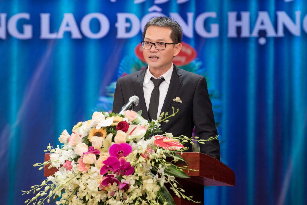 Giám đốc nhà hát kịch Hà Nội là ai? 1 Giám đốc nhà hát kịch Hà Nội là ai