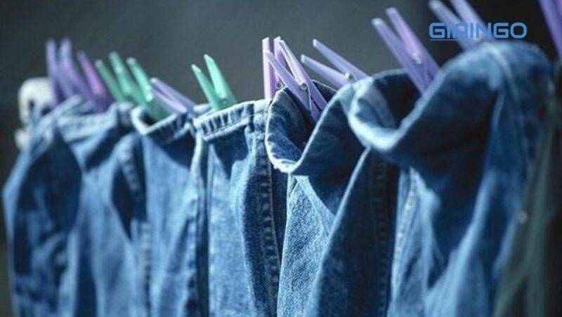 Không nên phơi quần áo vào ban đêm