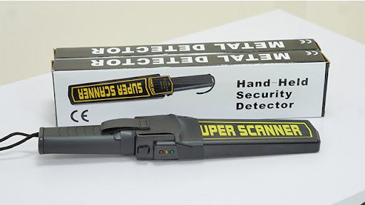 Mách bạn địa chỉ mua máy dò kim loại uy tín, giá tốt nhất 2 Máy dò kim loại Super Scanner GP-300B1 cao cấp