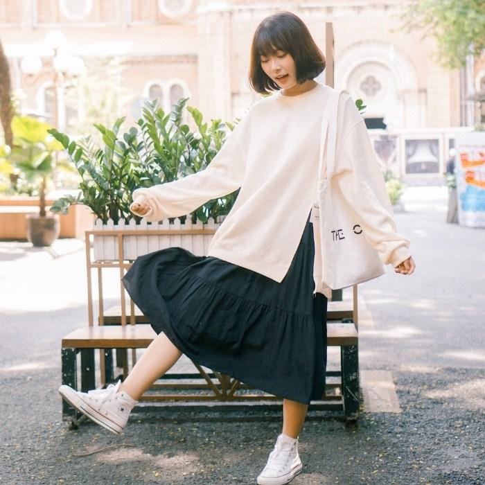 Nhảy múa chụp hình với váy dài xòe dễ thương