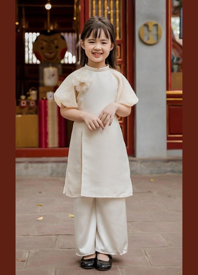 Giày búp bê kết hợp với áo dài