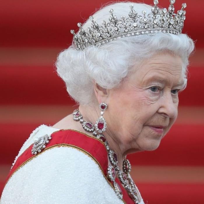 Nữ hoàng Anh Elizabeth II bao nhiêu tuổi