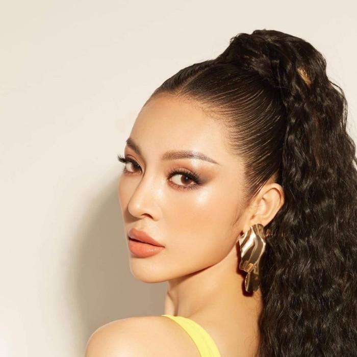 Sự nghiệp Bùi Lý Thiên Hương