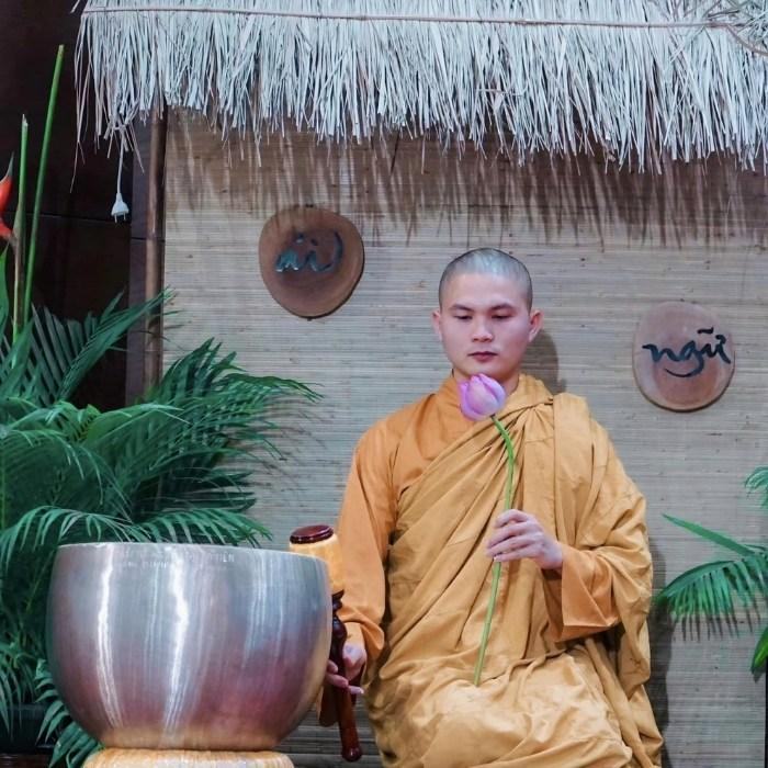 thầy Giác Minh Luật