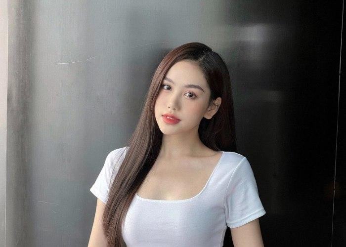 Phùng Diệu Thúy sinh năm bao nhiêu