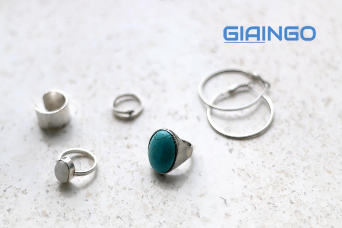 Ngày vía Thần Tài mua bạc được không