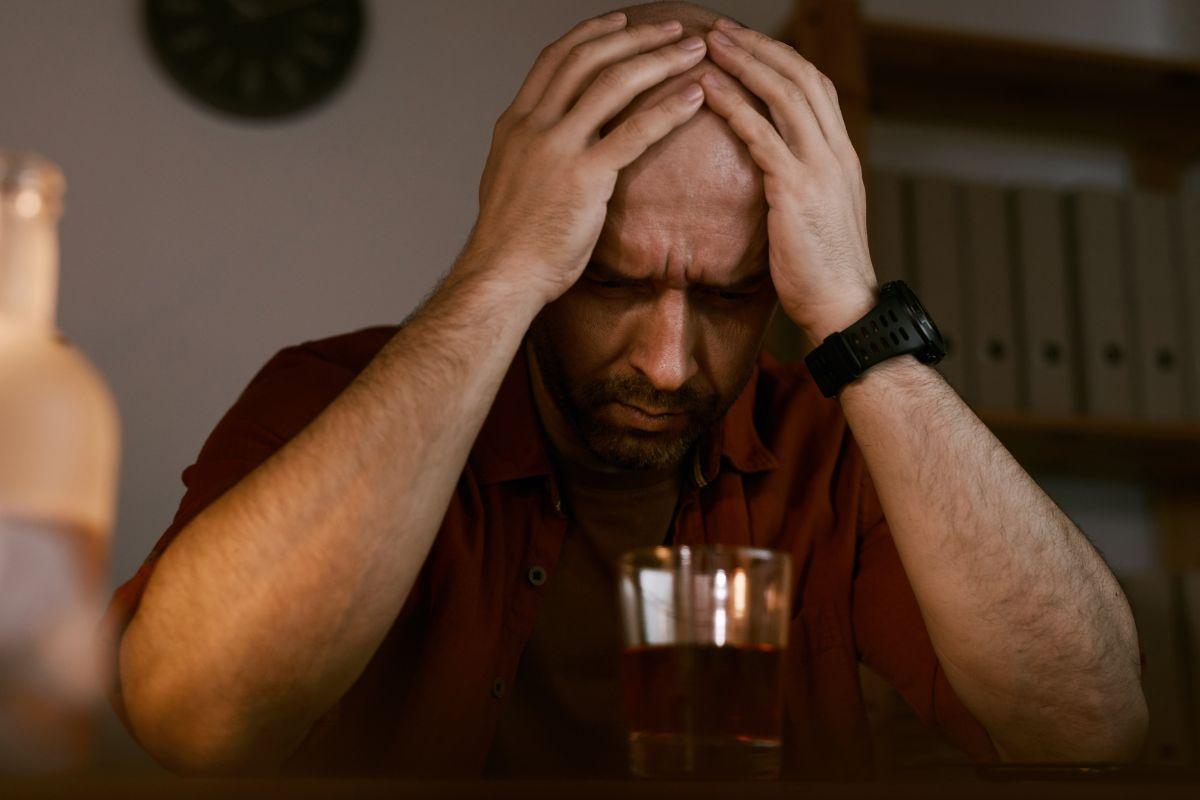 Khi người yêu cũ còn yêu