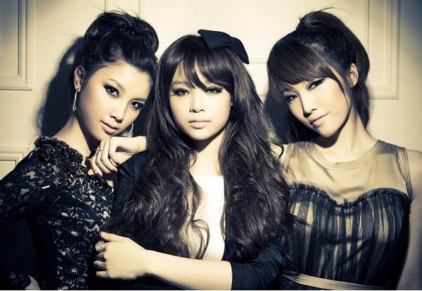 Bộ ba Huyền Baby, Hạn Sino, Emily