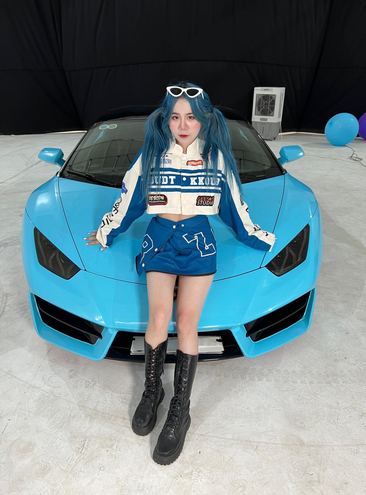 simmy sinh năm bao nhiêu