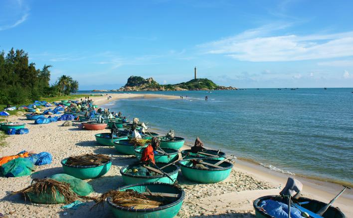 Vì sao nước ta không có khí hậu nhiệt đới khô hạn như một số nước có cùng vĩ độ?