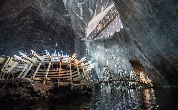 Phần lớn nước trên lục địa tập trung ở