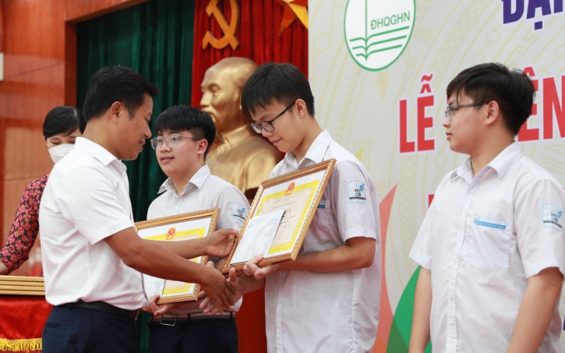 Trường THPT Chuyên KHTN có tốt không?