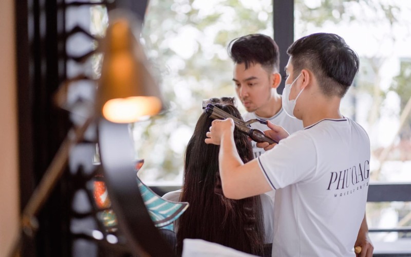 sự nghiệp Nghệ sĩ make up Việt qua đời nghi bị đầu độc ở Thái Lan